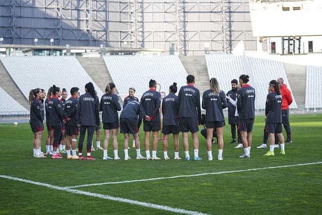 A Milli Kadın Futbol Takımı’nın konuğu Slovenya!
