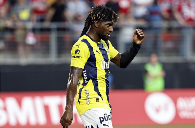 Allan Saint-Maximin’den flaş açıklamalar! Mourinho ile arasında neler yaşandı?