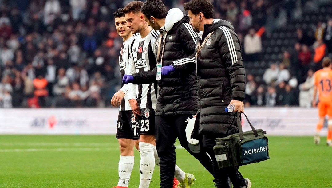 Beşiktaş’ta Muçi oyuna devam edemedi
