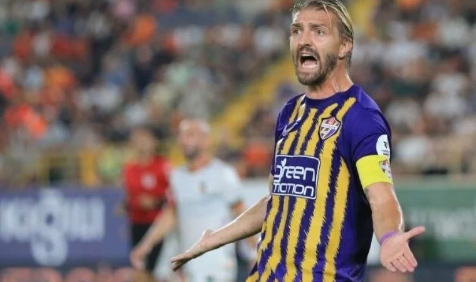 Caner Erkin’in futbolu bıraktığı iddia edilmişti! Menajerinden açıklama geldi…