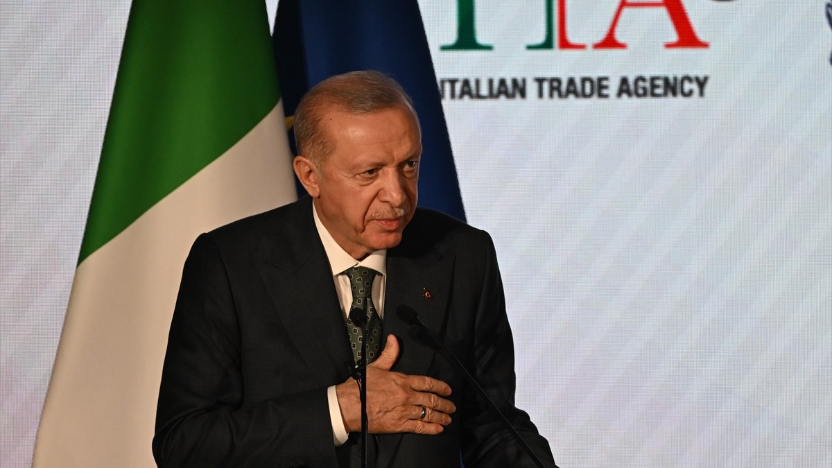Cumhurbaşkanı Erdoğan’dan İtalya ziyareti dönüşü gündem değerlendirmesi