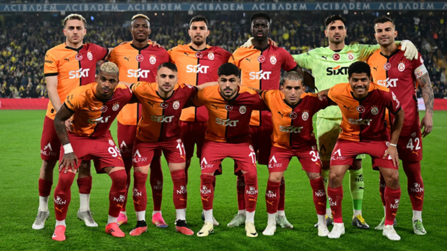 Galatasaray’da yönetim kararını verdi! Fenerbahçe maçıyla göze girdi… Önce imza atacak sonra kaptanlardan biri olacak!