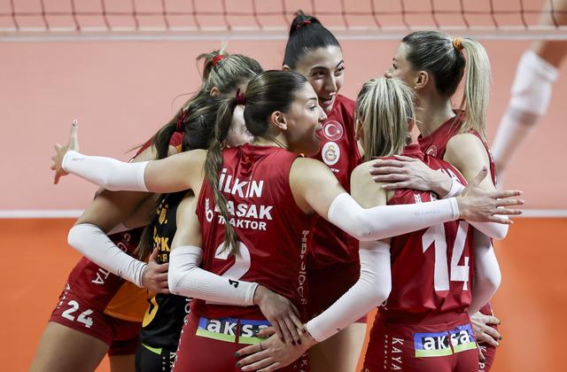 Galatasaray’dan 5.5 yıl sonra tarihi zafer! Fenerbahçe’yi İlkin Aydın’ın müthiş oyunuyla mağlup ettiler