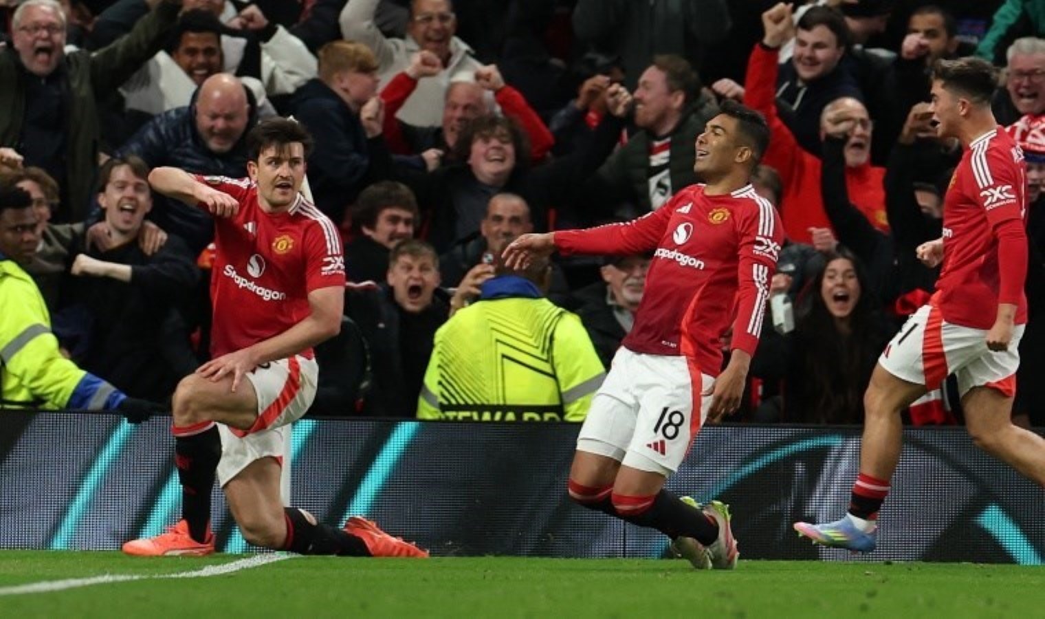 İngiltere’de tarihi maç: 9 gollü düelloda gülen taraf Manchester United!