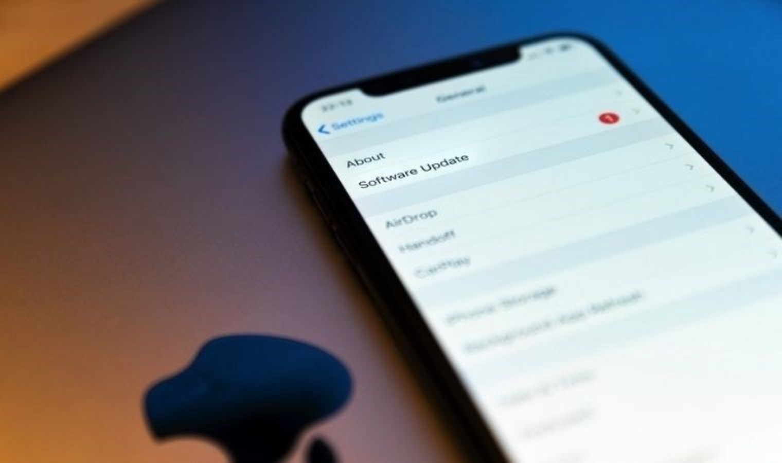 iOS 18.4 ile iPhone’dan silinen uygulamalar geri dönüyor