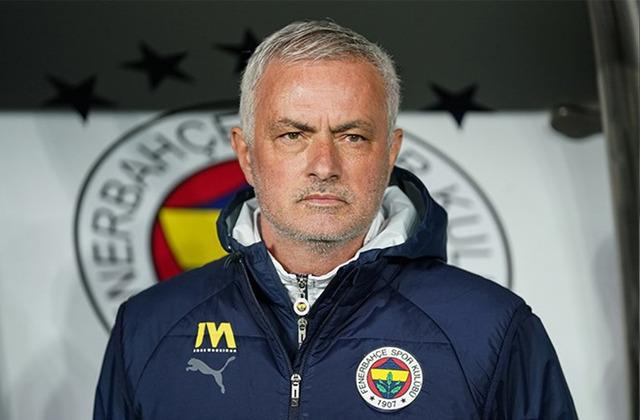 Jose Mourinho’dan olay sözler! “Yine üstümüze oyunlar oynanabilir” Galatasaray hakkında da konuştu…