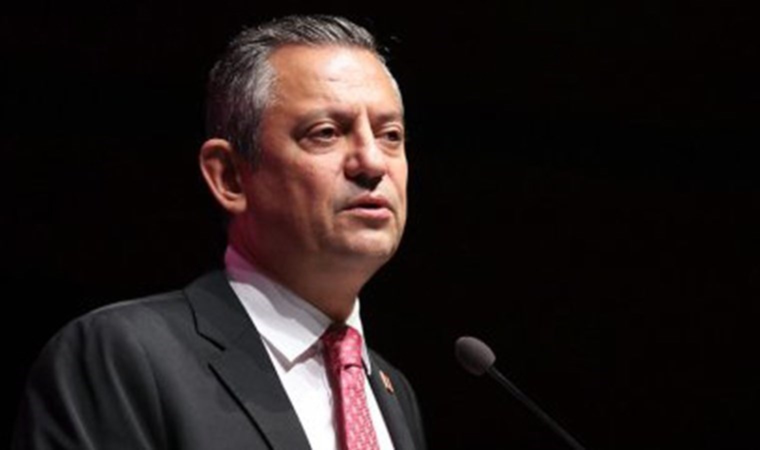 Özgür Özel, o formülü açıkladı: ‘Ekrem İmamoğlu cezaevinde tutulmaya devam ederse…’