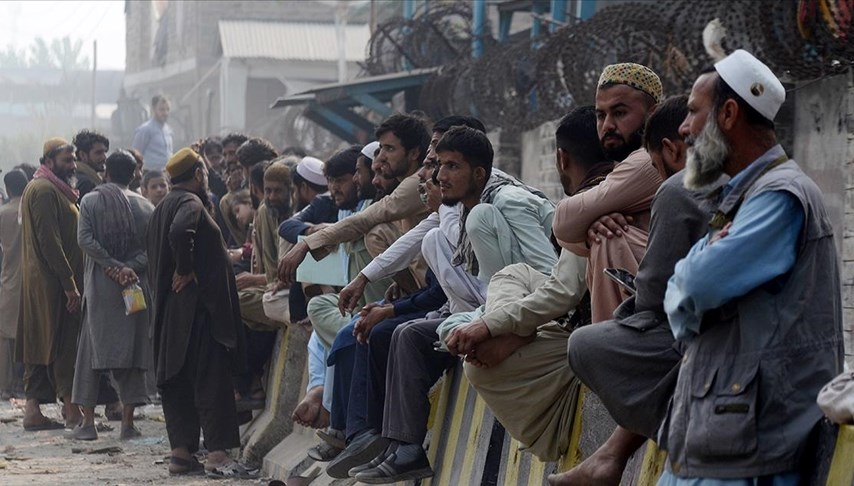 Pakistan, 80 bin Afgan’ı sınır dışı etti