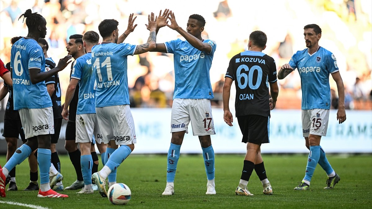 Trabzonspor, Adana Demirspor karşısında tek golle güldü