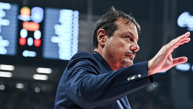 Anadolu Efes, Panathinaikos’a son maçta yıkıldı!
