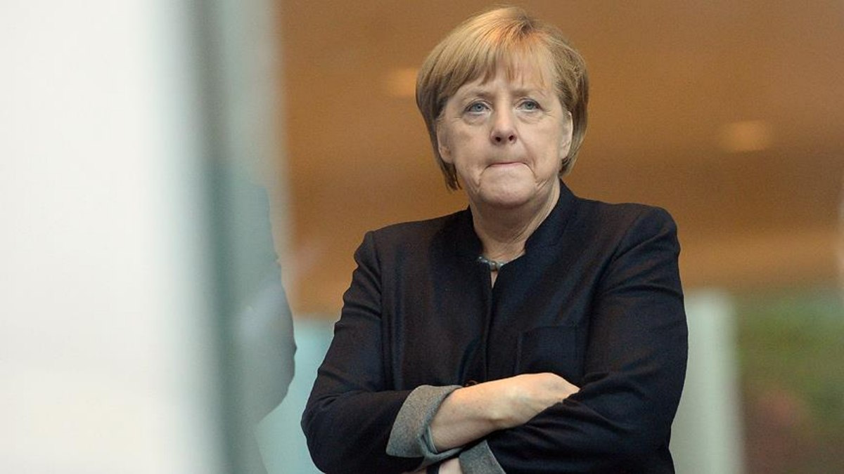 Angela Merkel’den yeni hükümetin göç politikasına eleştiri