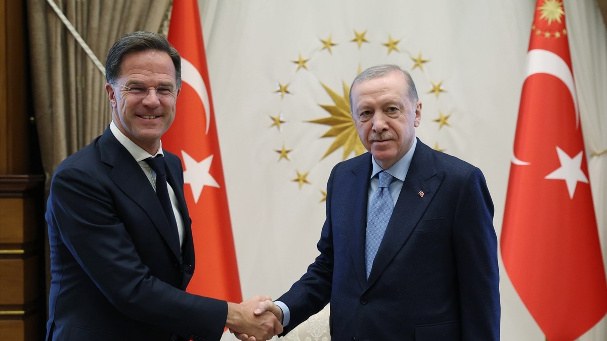 Cumhurbaşkanı Erdoğan, NATO Genel Sekreteri ile bir araya geldi