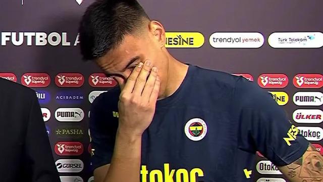 Fenerbahçe’nin yıldızı maç sonunda röportajı terk etti! “Özür dilesem ne olacak?”