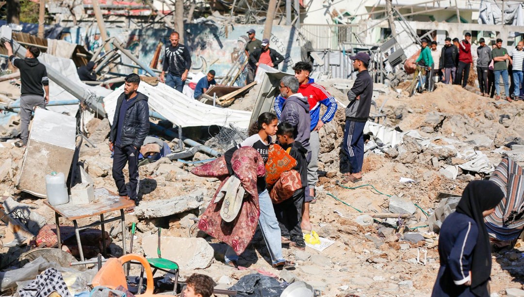 Gazze’de can kaybı 53 bin 272’ye yükseldi