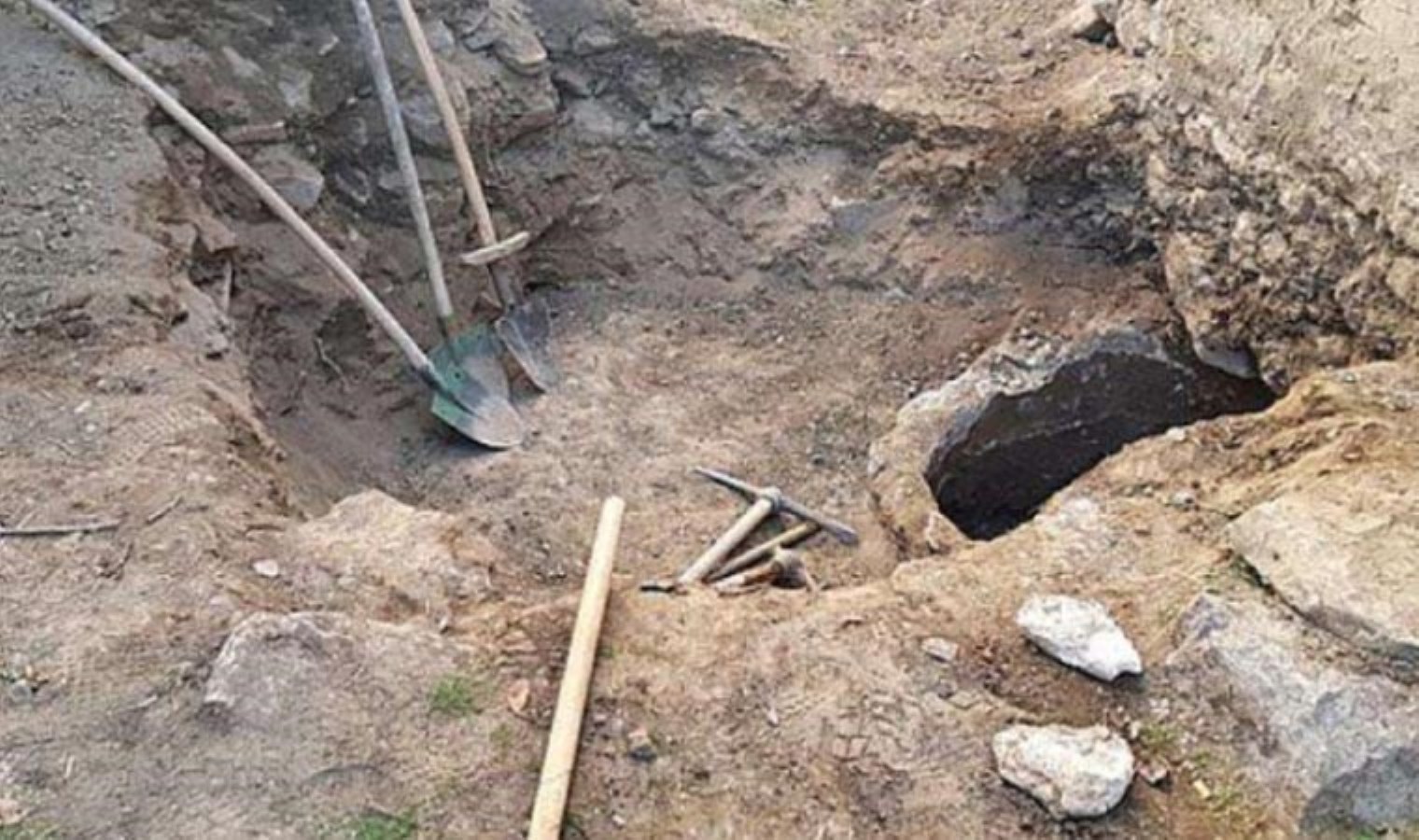 Kayseri’de ‘kaçak kazıya’ suçüstü: 5 şüpheli yakalandı