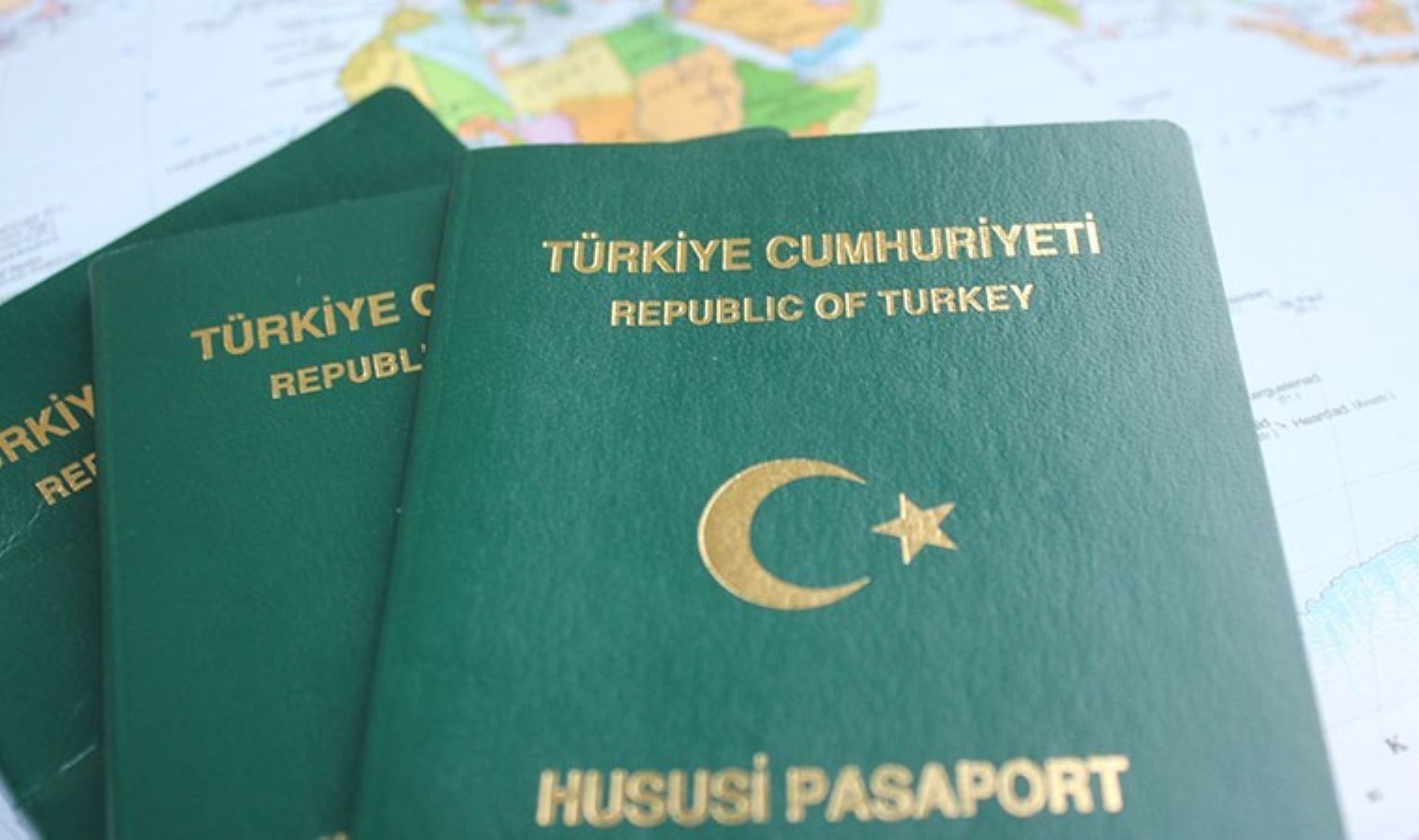 O meslek grubuna yeşil pasaport geliyor: Düzenleme Meclis gündeminde!