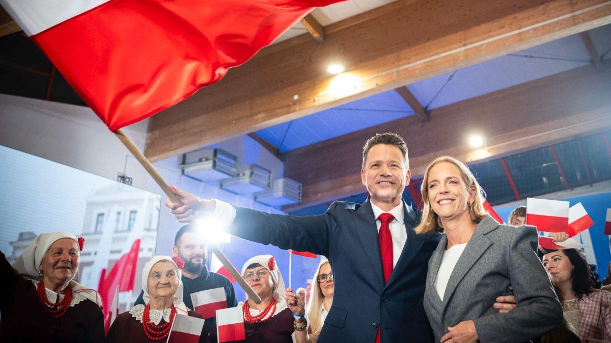 Polonya’da cumhurbaşkanlığı seçimleri ikinci tura kaldı