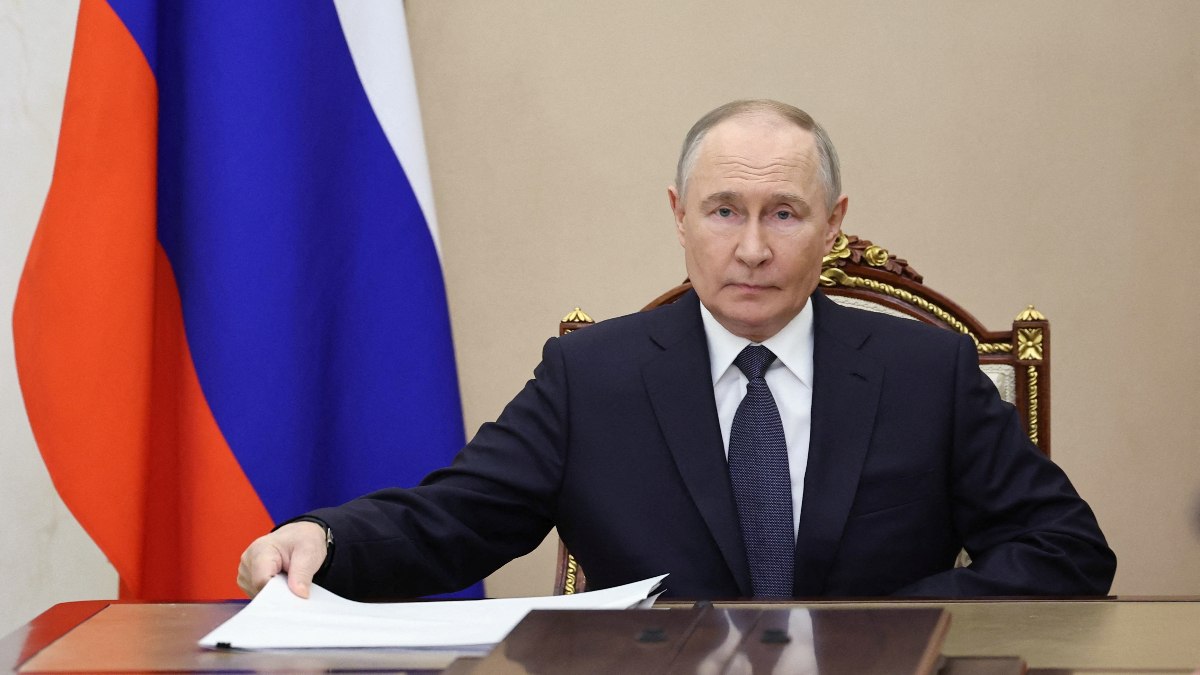Rusya Devlet Başkanı Putin, Kara Kuvvetleri Başkomutanını görevden aldı
