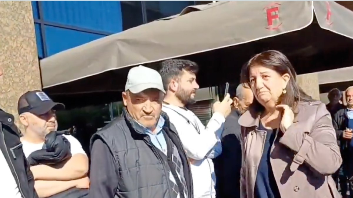 Sırrı Süreyya Önder’in vefatı sonrası Pervin Buldan’ın gözyaşları