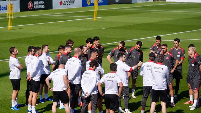 A Milli Futbol Takımı’nda sürpriz değişiklik! TFF ‘zorunlu olarak’ diyerek açıkladı: 3 oyuncu kadrodan çıkarıldı
