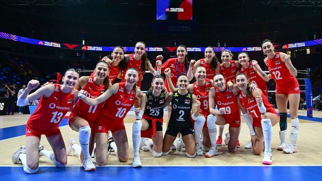 A Milli Kadın Voleybol Takımı, Milletler Ligi’ne galibiyetle başladı