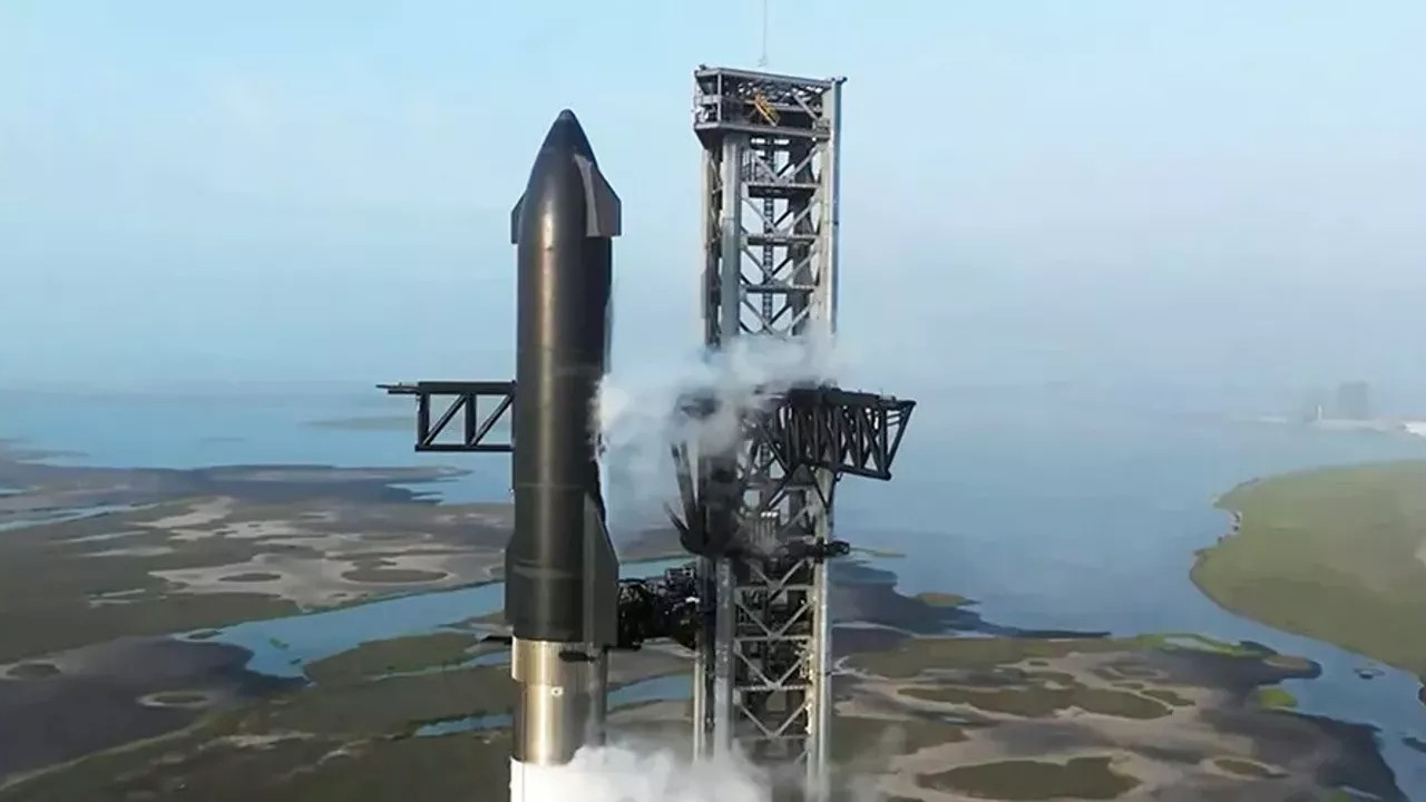 Başarısız Starship testleri, Musk’ın Mars hedefini değiştiremedi