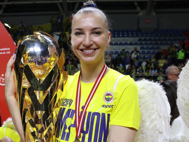 Eczacıbaşı Dynavit, Meliha Diken’i transfer etti