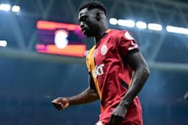 Galatasaray ‘El Patron’ lakaplı Davinson Sanchez ile 3 yıl daha uzatıyor… Sözleşme şartlarında anlaşıldı!
