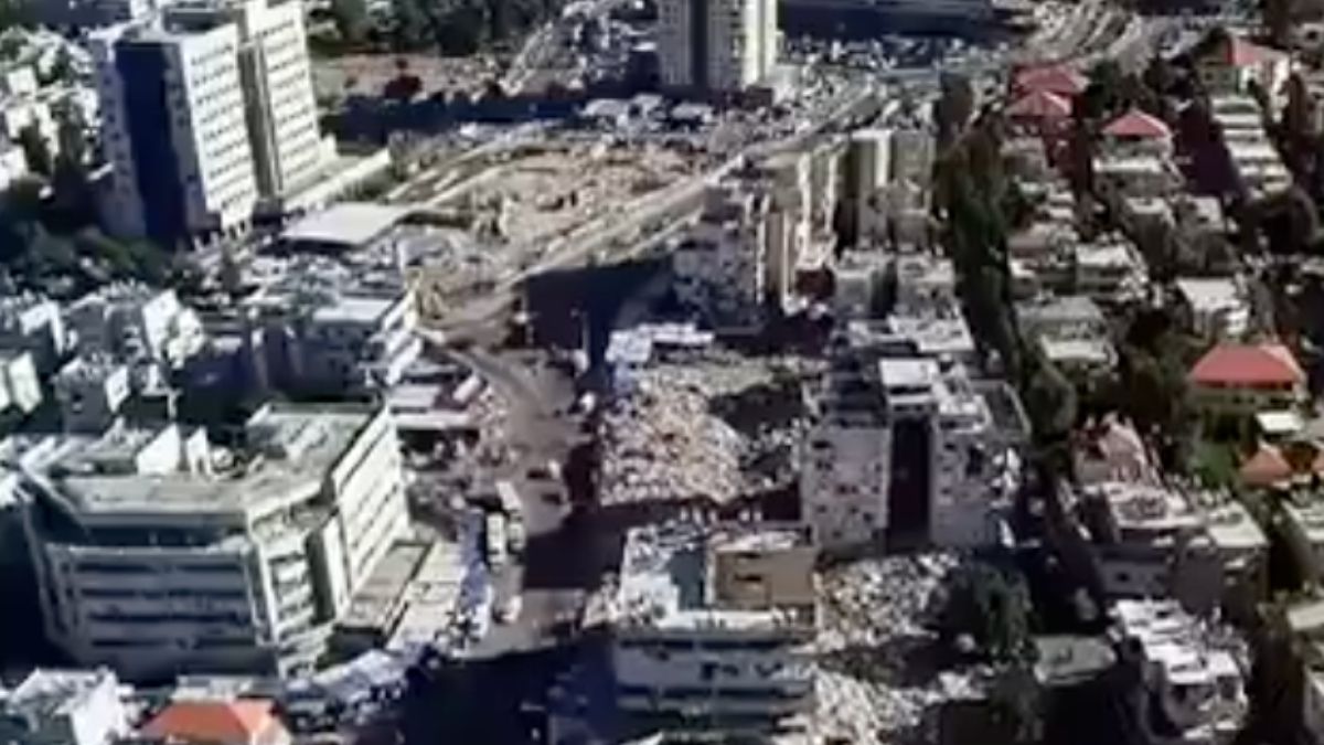 İsrail’de İran’ın saldırdığı Hayfa yıkıldı