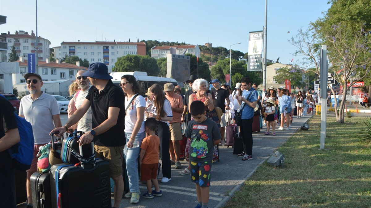 Kurban Bayramı’nda Ayvalık’tan Midilli Adası’na geçişlerde yoğunluk