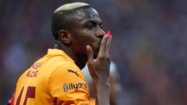 Sadece Galatasaray değil, tüm futbolseverler bu haberi bekliyordu! Sonunda tercihini yaptı… Victor Osimhen’in kararını böyle duyurdular