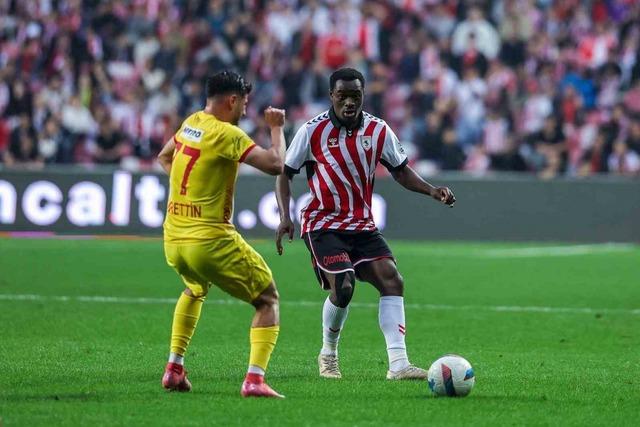Samsunspor’da 5 yabancı futbolcu ile yollar ayrıldı
