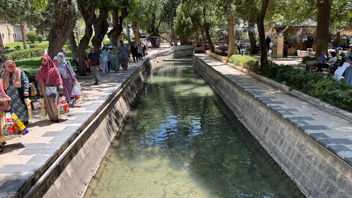 Şanlıurfa resmen yanıyor: Termometreler 52 dereceyi gösterdi