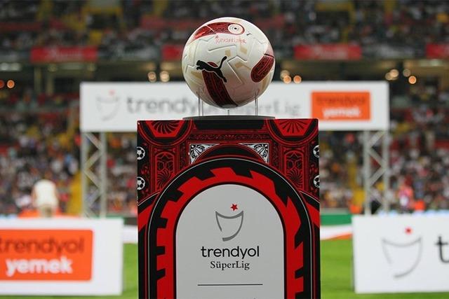 Süper Lig’de son hafta veda! Maçın ardından basın toplantısında istifasını açıkladı
