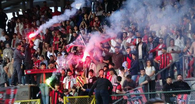 Vanspor FK’nın şampiyonluğu coşkuyla kutlandı