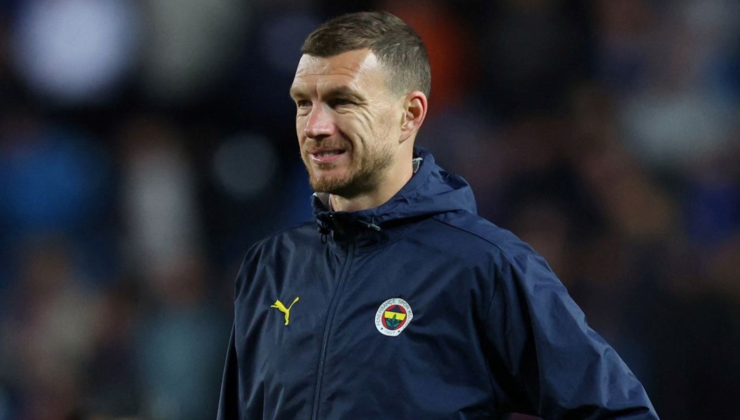 39 yaşındaki Dzeko, yeni takımına imzayı attı