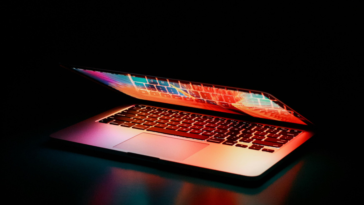 Apple’dan 20 yıl sonra bir ilk: Bu yıl yeni bir MacBook Pro görmeyebiliriz