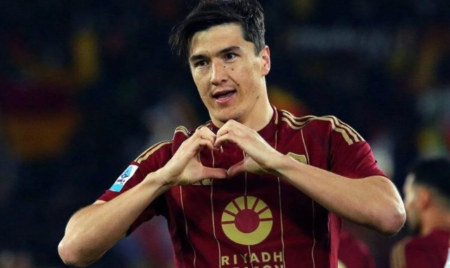 Başakşehir, Özbek futbolcu Eldor Shomurodov’u kadrosuna kattı