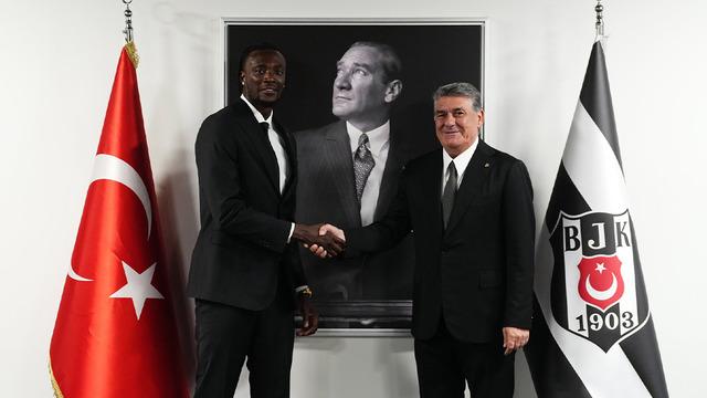 Beşiktaş Tammy Abraham transferini resmen açıkladı! Yıldız oyuncunun maliyeti belli oldu…