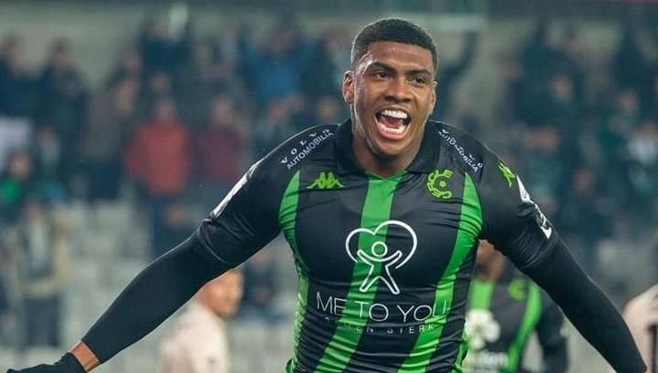 Felipe Augusto, Trabzon’a indi