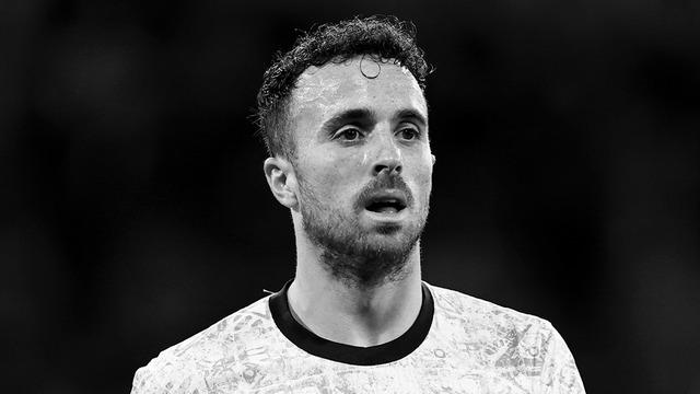 Galatasaray’ın yıldızı Lucas Torreira’dan Diogo Jota’ya veda…