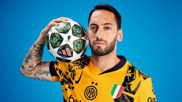 Hakan Çalhanoğlu’nun paylaşımı Galatasaray taraftarını harekete geçirdi! Bu sefer geliyor mu?