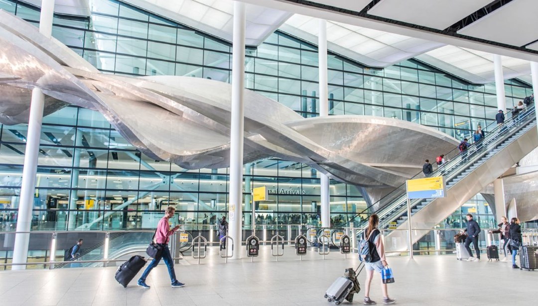 Londra hava sahası kapatıldı