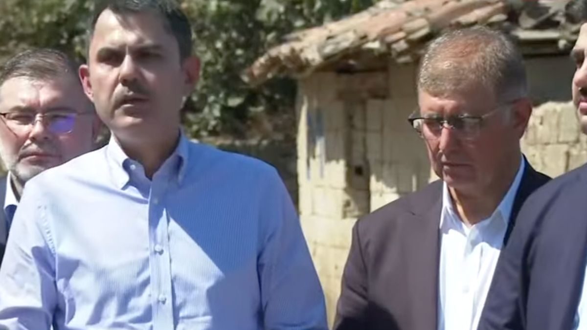Murat Kurum: İzmir ile Bilecik’te 415 ev ve iş yeri yangınlarda zarar gördü