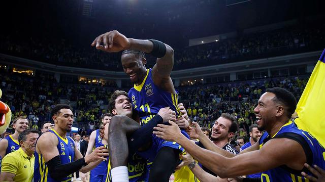 Nigel Hayes-Davis, Fenerbahçe Beko’dan ayrıldı! 750 bin dolar bonservis kazanıldı iddiası…