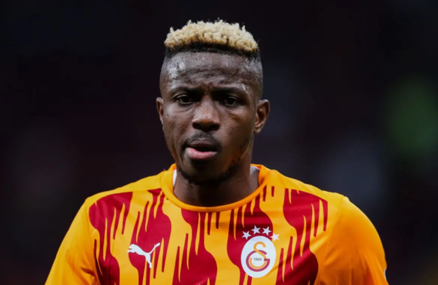 Osimhen transferinden vazgeçtiler! Galatasaray yıldız isim için avantajı kaptı