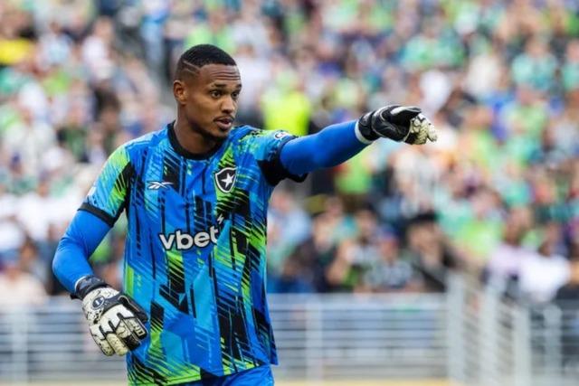 Abdullah Kavukçu’nun işaret ettiği kaleci ortaya çıktı! Galatasaray’dan Brezilyalı kaleci için atak… Sarı kırmızılılar Botafogo kalecisi John Victor ile ilgileniyor