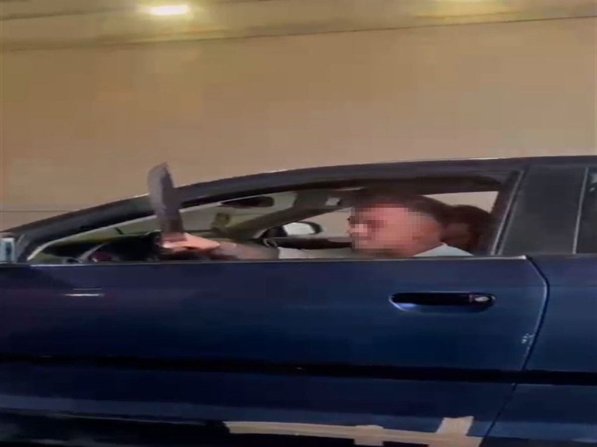 Ankara’da trafik kavgası: Tartıştığı sürücüye kılıç salladı