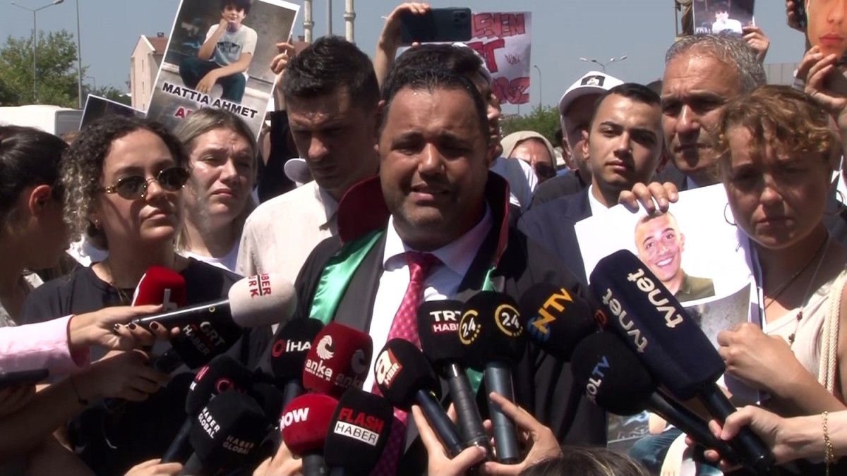 Avukat Rezan Epözdemir gözaltına alındı