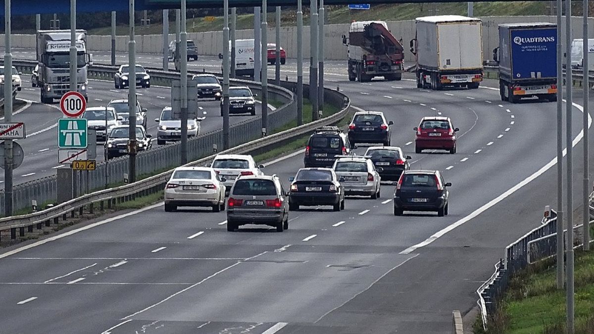Çekya’da sınırlar değişti: Sürücüler dikkat! Otoyollarda hız sınırı…